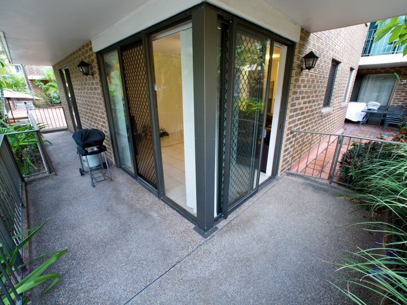 12/490 Marine Parade, Biggera Waters QLD 4216