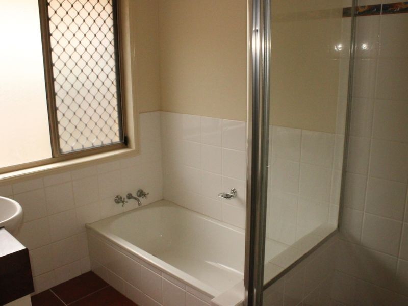 49 Annerley Avenue, Runaway Bay QLD 4216