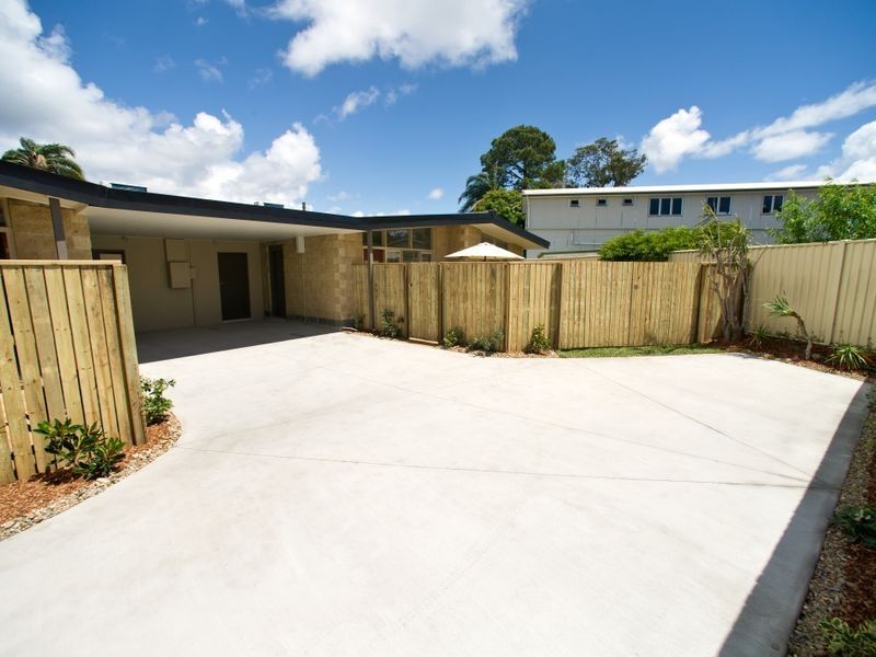 1/31 Brisbane Road, Labrador QLD 4215