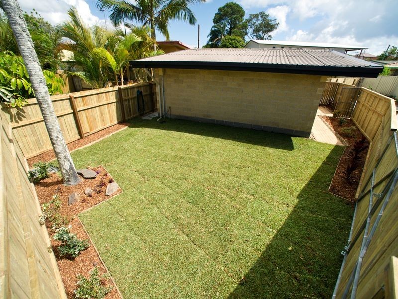 2/31 Brisbane Road, Labrador QLD 4215