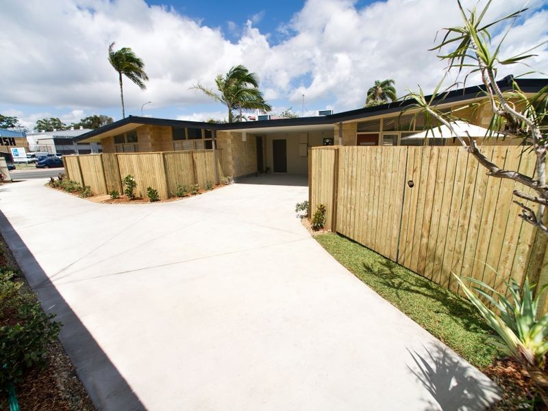 2/31 Brisbane Road, Labrador QLD 4215