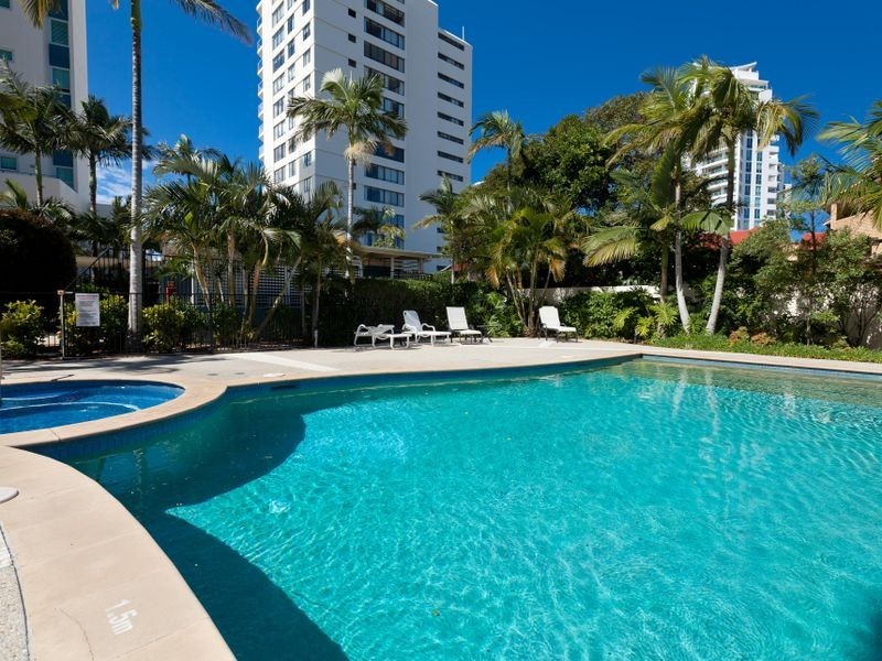 110/326 Marine Parade, Labrador QLD 4215