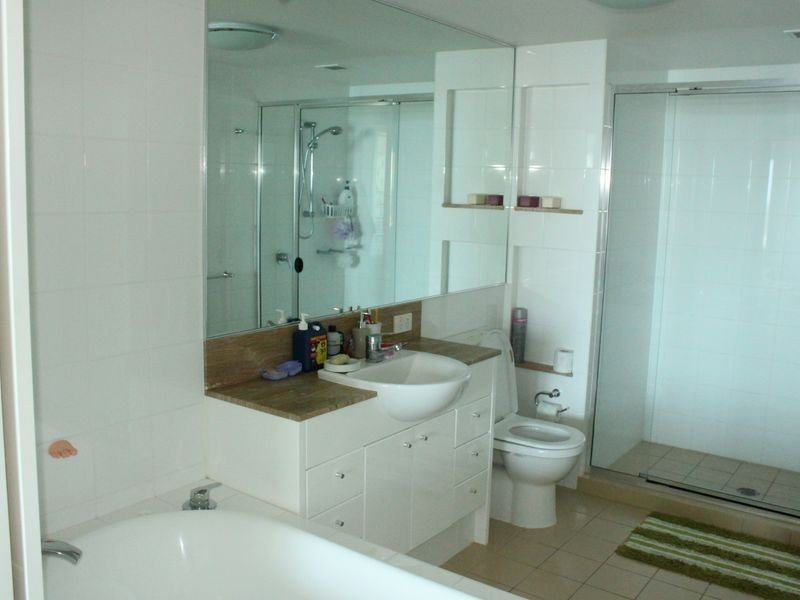 110/326 Marine Parade, Labrador QLD 4215