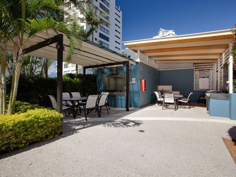 110/326 Marine Parade, Labrador QLD 4215