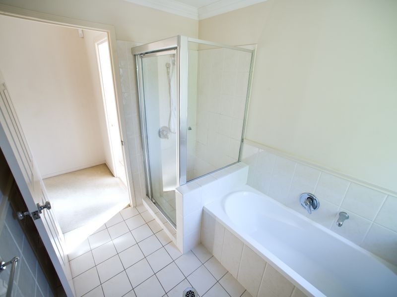 2/433 Brisbane Road, Coombabah QLD 4216