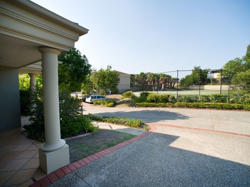 2/433 Brisbane Road, Coombabah QLD 4216
