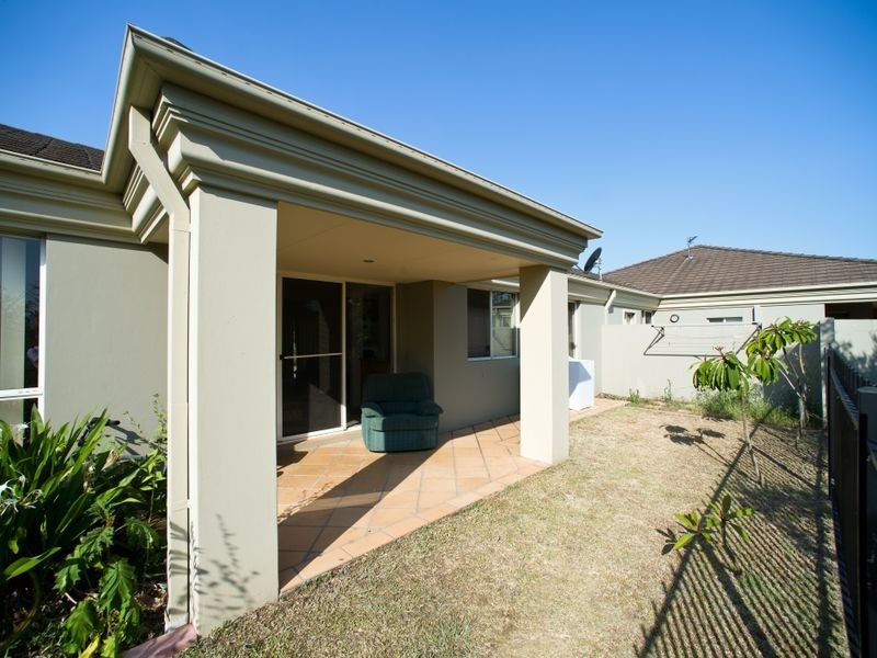 2/433 Brisbane Road, Coombabah QLD 4216