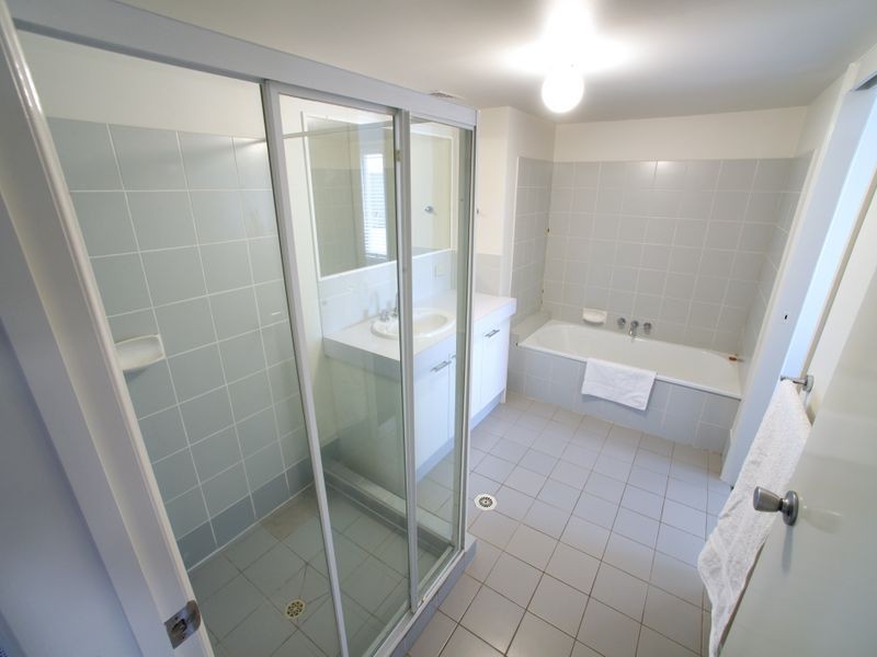 9/444 Marine Parade, Biggera Waters QLD 4216