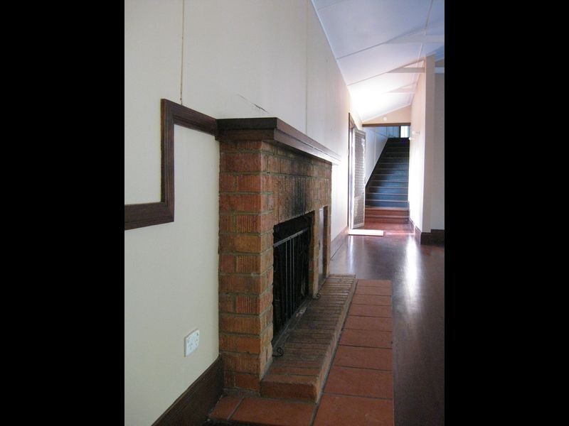 4 Hilltop Streert, Labrador QLD 4215