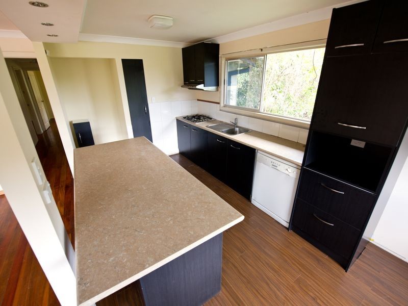 6 Oatley Place, Southport QLD 4215