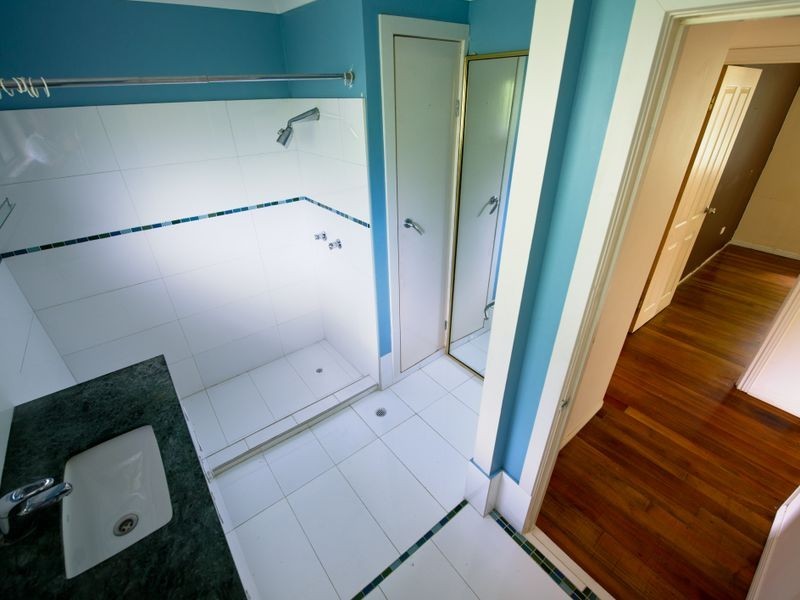 6 Oatley Place, Southport QLD 4215