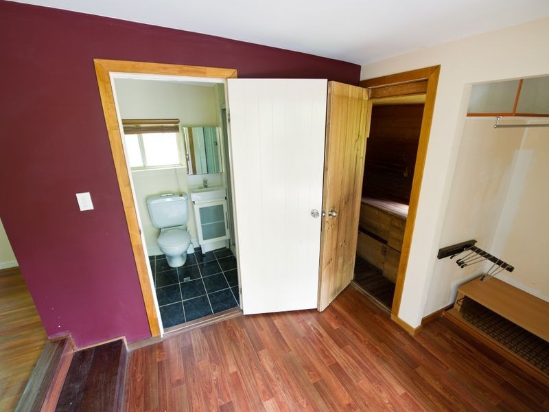 6 Oatley Place, Southport QLD 4215