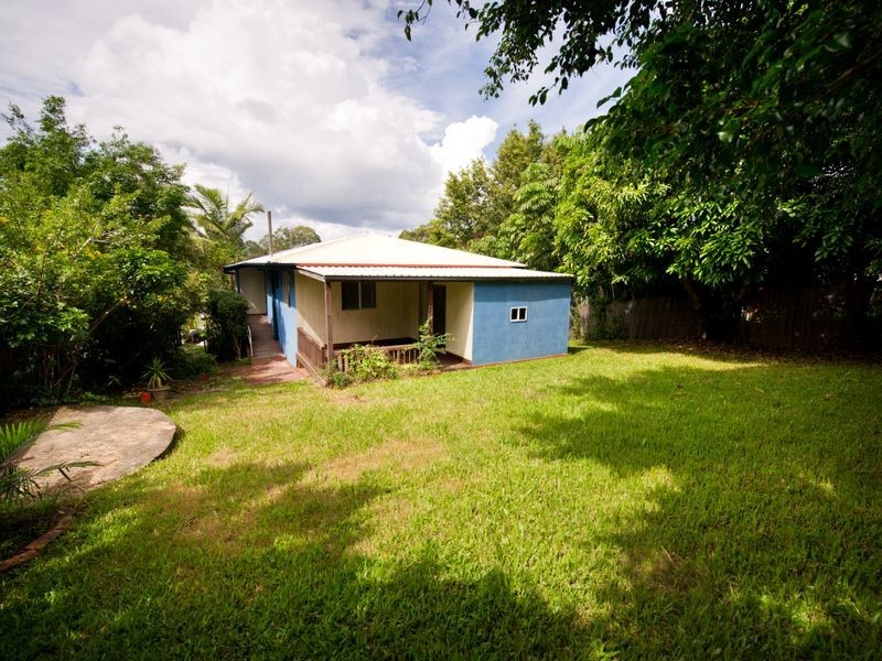 6 Oatley Place, Southport QLD 4215