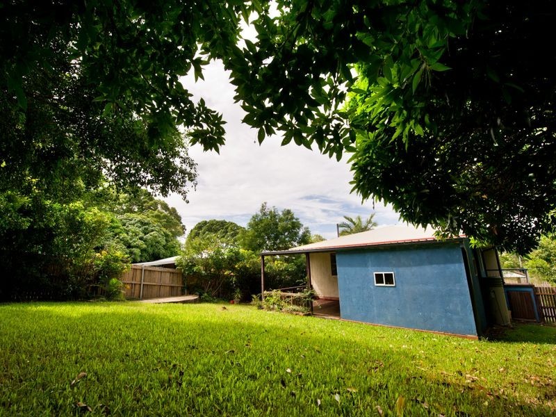 6 Oatley Place, Southport QLD 4215