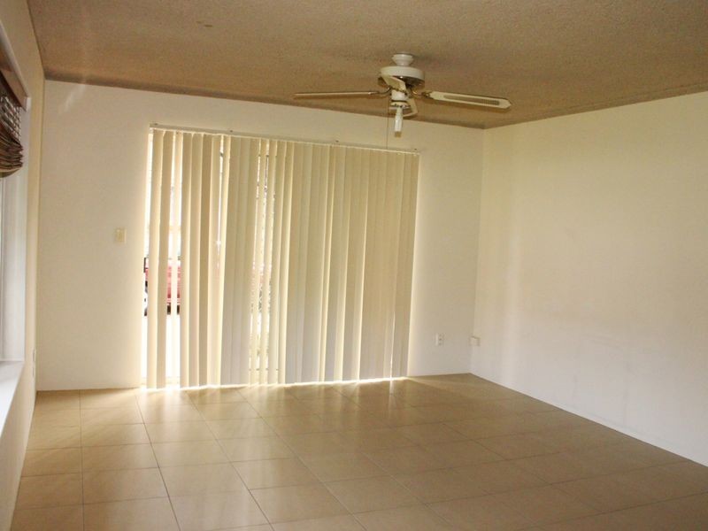 1/37 Middle Street, Labrador QLD 4215