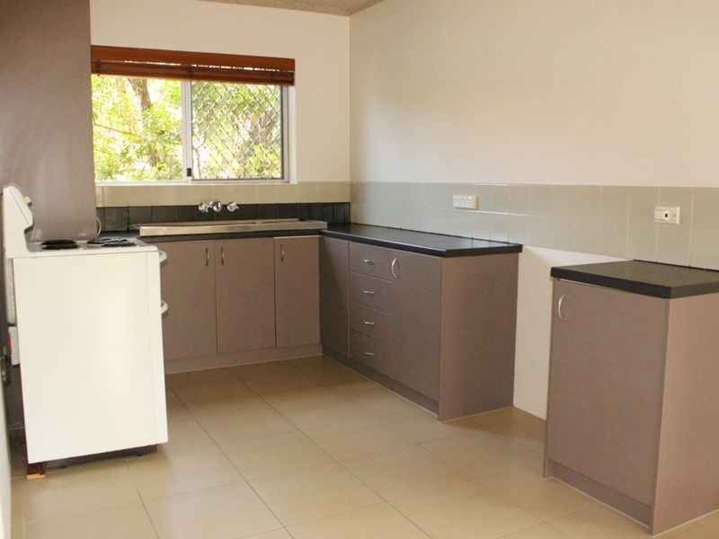 1/37 Middle Street, Labrador QLD 4215