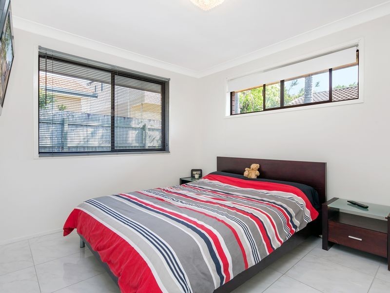 102B Kumbari Avenue, Labrador QLD 4215