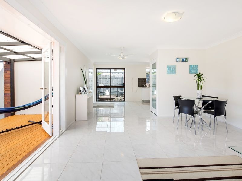 102B Kumbari Avenue, Labrador QLD 4215