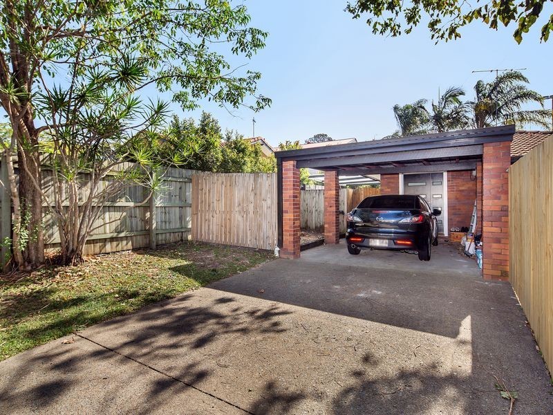 102B Kumbari Avenue, Labrador QLD 4215