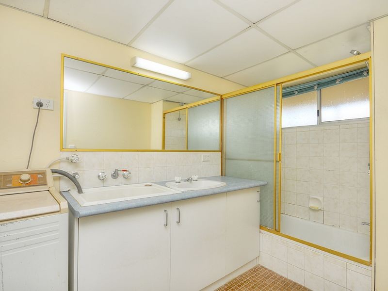 9/554 Marine Parade, Biggera Waters QLD 4216