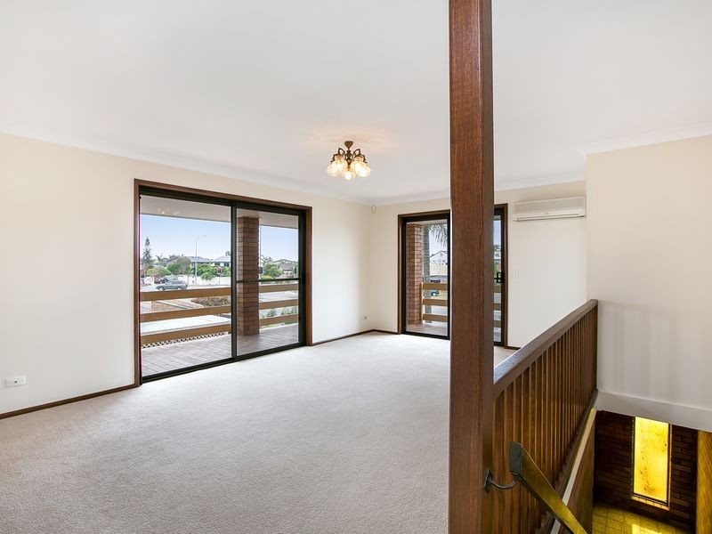 78 Oxley Drive, Paradise Point QLD 4216