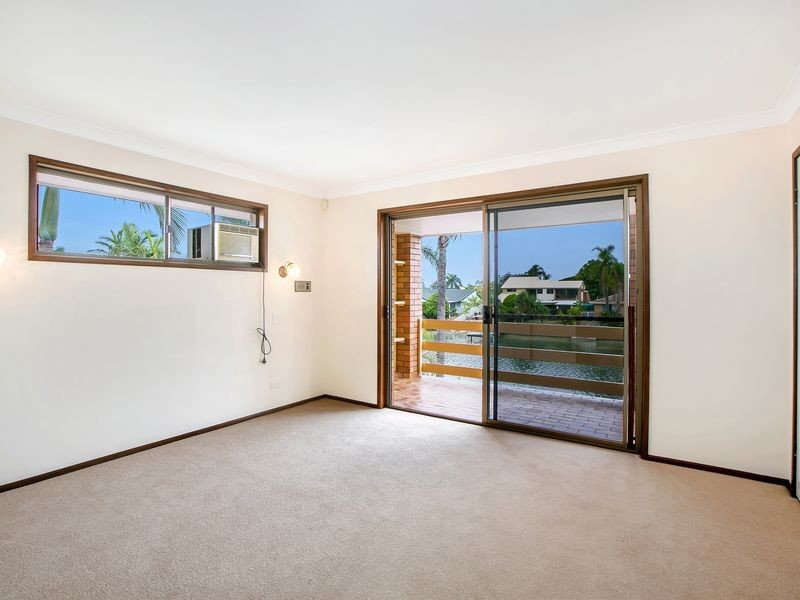 78 Oxley Drive, Paradise Point QLD 4216