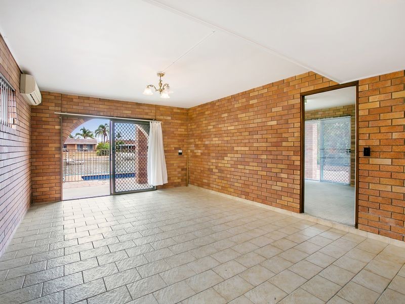78 Oxley Drive, Paradise Point QLD 4216