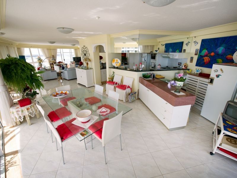 14A/5 Bayview Street, Runaway Bay QLD 4216