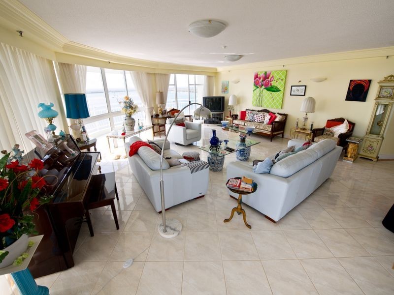 14A/5 Bayview Street, Runaway Bay QLD 4216