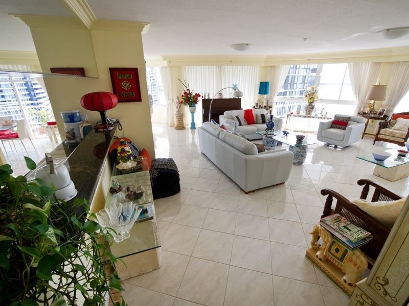 14A/5 Bayview Street, Runaway Bay QLD 4216