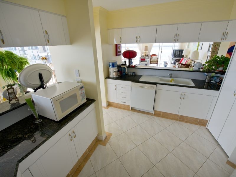 14A/5 Bayview Street, Runaway Bay QLD 4216