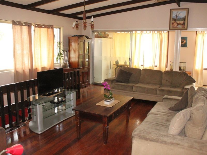 17 Musgrave Avenue, Labrador QLD 4215