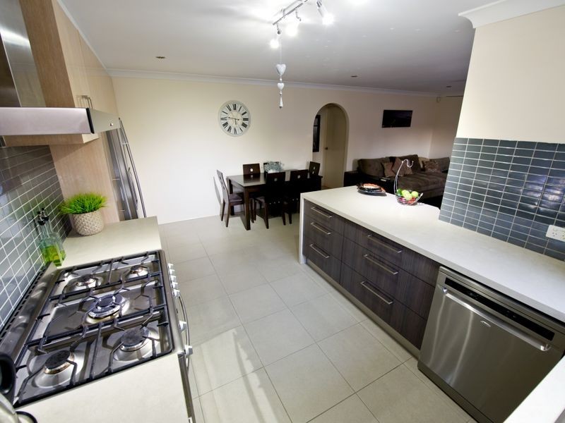 1/126 Oxley Drive, Paradise Point QLD 4216