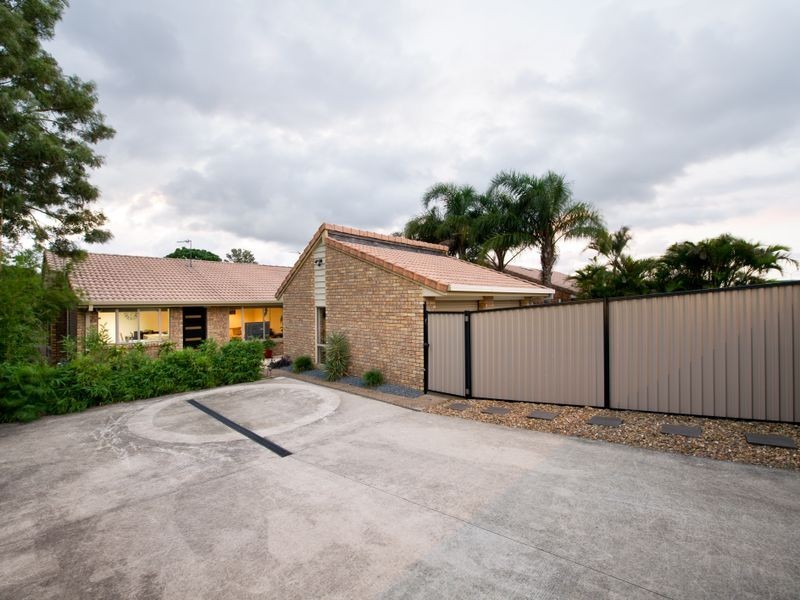 1/126 Oxley Drive, Paradise Point QLD 4216