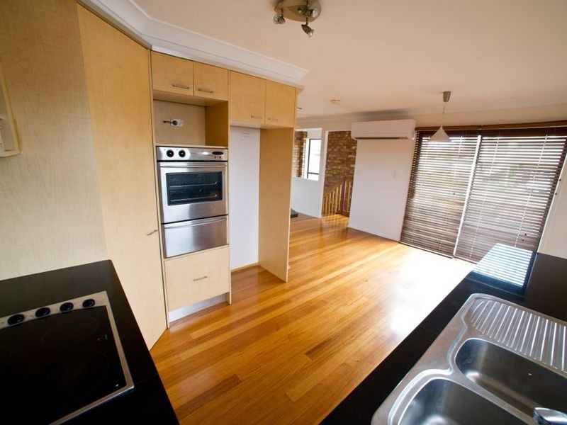 18 Warratina Street, Labrador QLD 4215