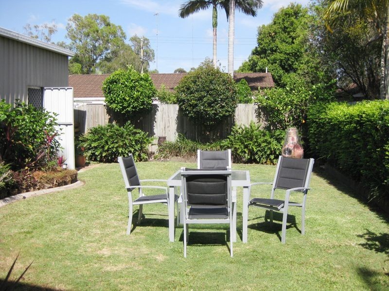 18 Warratina Street, Labrador QLD 4215