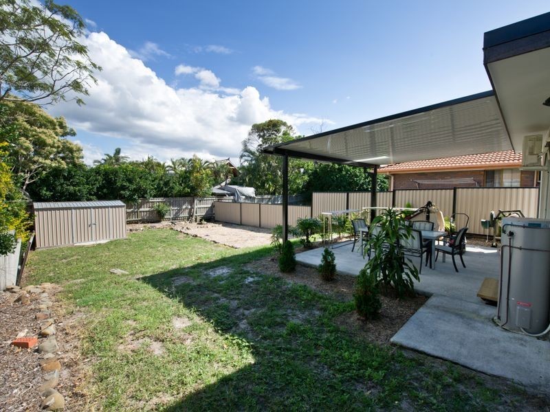 16 Medika Street, Runaway Bay QLD 4216