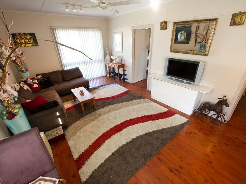 39 Robert Street, Labrador QLD 4215