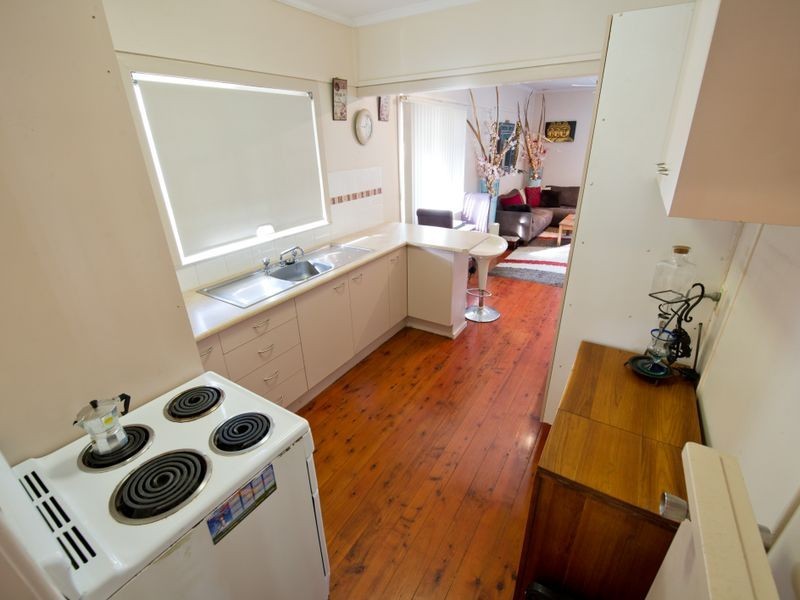 39 Robert Street, Labrador QLD 4215