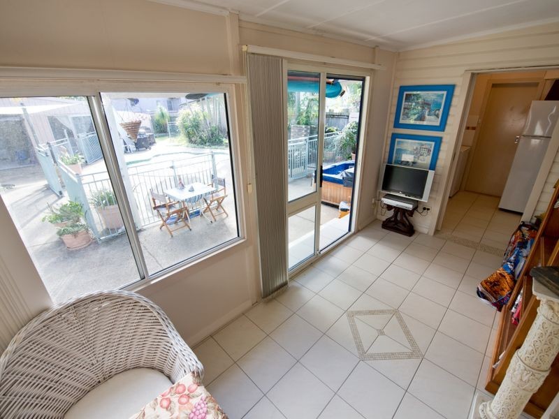 39 Robert Street, Labrador QLD 4215