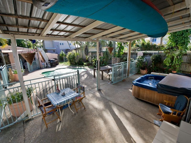 39 Robert Street, Labrador QLD 4215