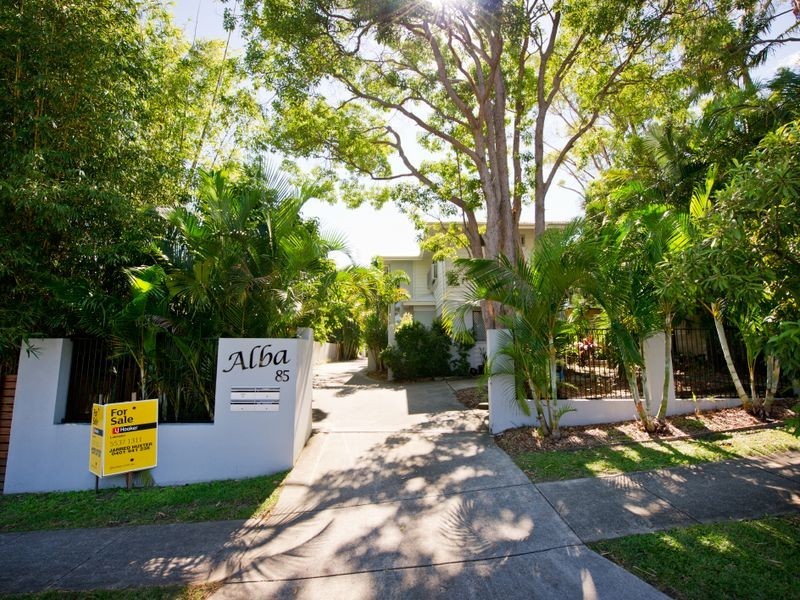 2/85 Whiting Street, Labrador QLD 4215