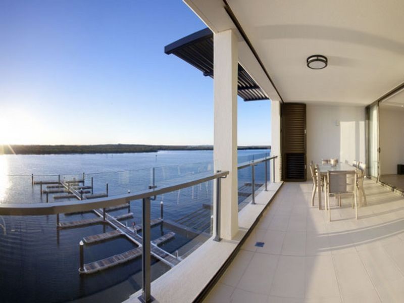 12 Salacia Drive, Paradise Point QLD 4216