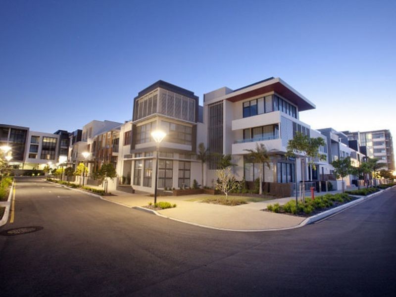 12 Salacia Drive, Paradise Point QLD 4216