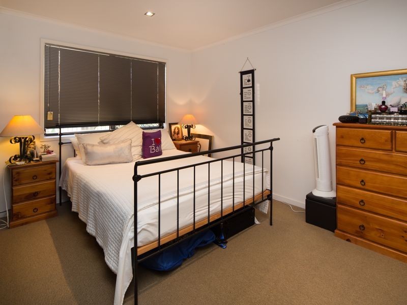 11/25 Ahern Street, Labrador QLD 4215
