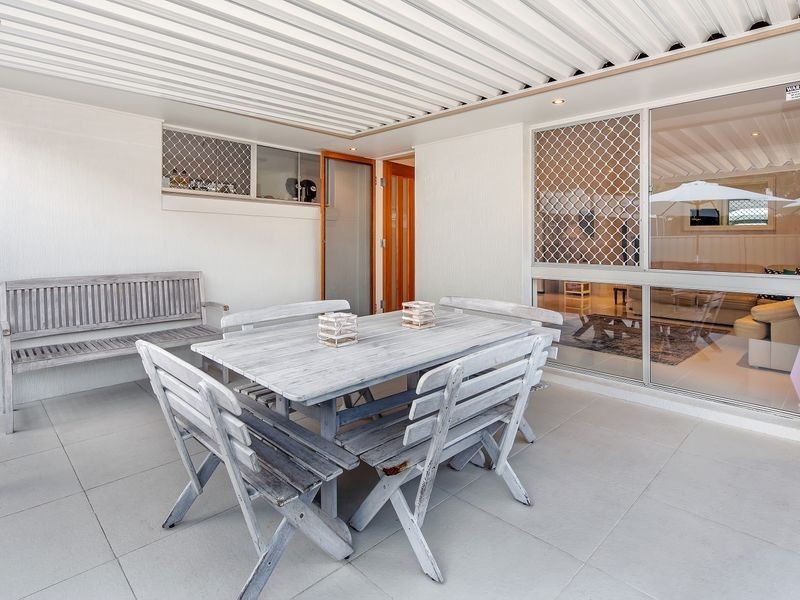 1/9 Fiona Street, Biggera Waters QLD 4216