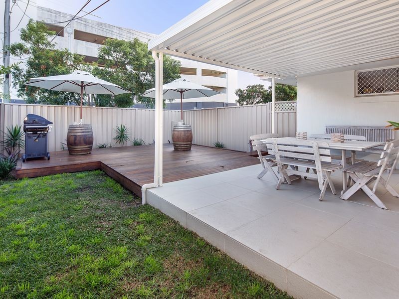 1/9 Fiona Street, Biggera Waters QLD 4216