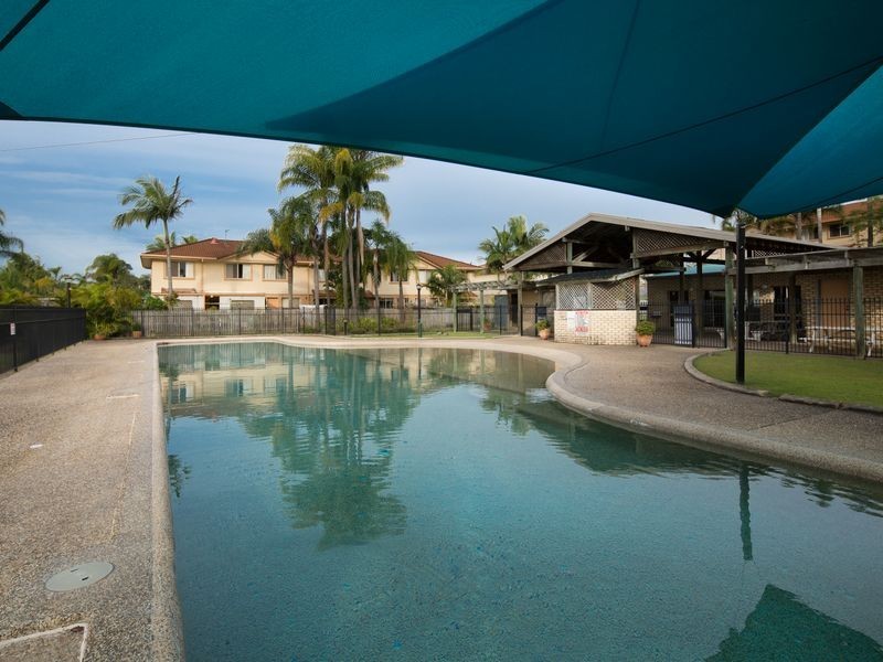 35/21 Usher Avenue, Labrador QLD 4215