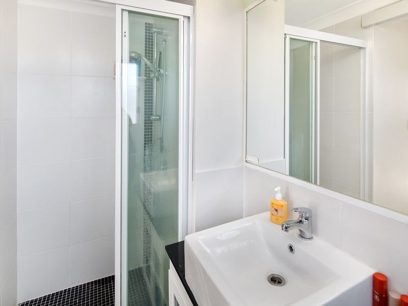 4/97 Muir Street, Labrador QLD 4215