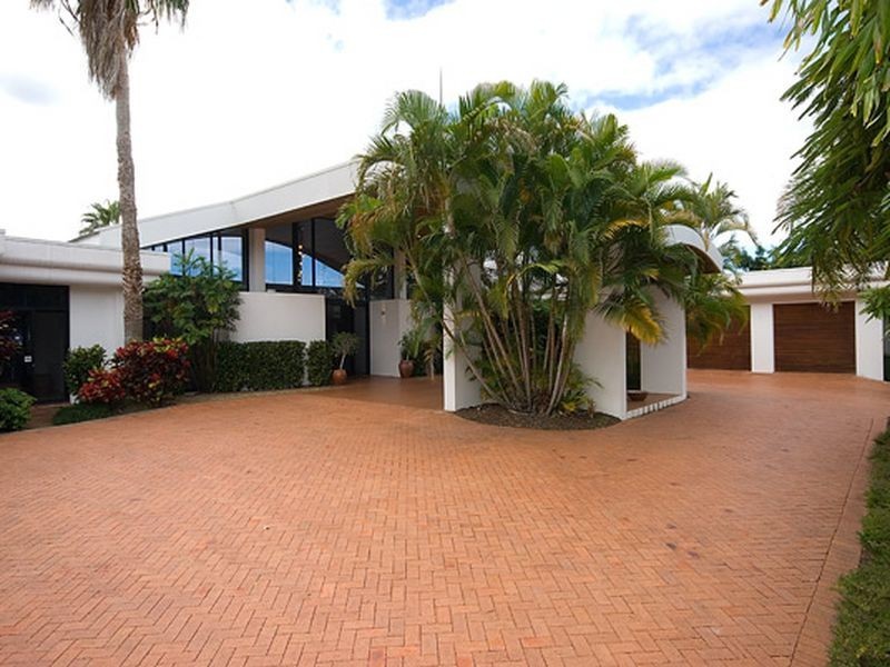 11 River Cove Place, Helensvale QLD 4212